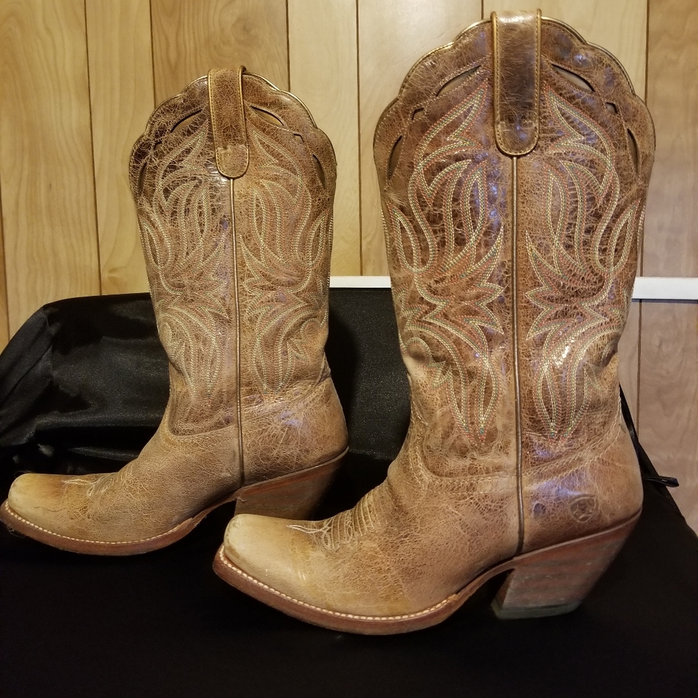 *Ariat Bristol ATS cowboy boots size 10!*